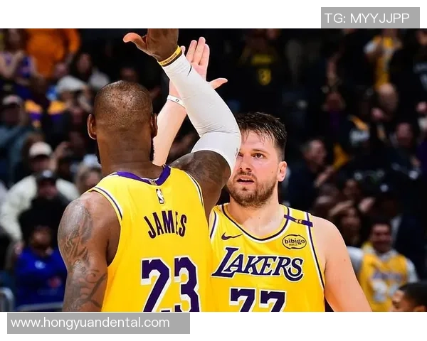 湖人火箭今日激战回顾精彩瞬间与球员表现分析